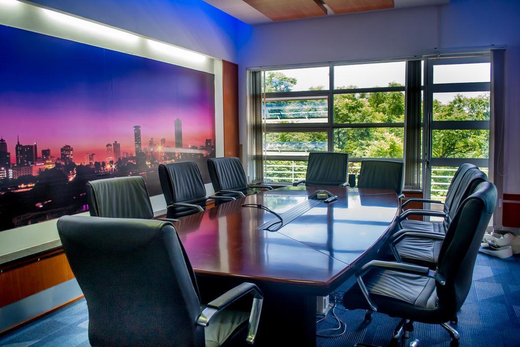 Gemsuites Serviced Apartments State House Nairobi Exteriör bild