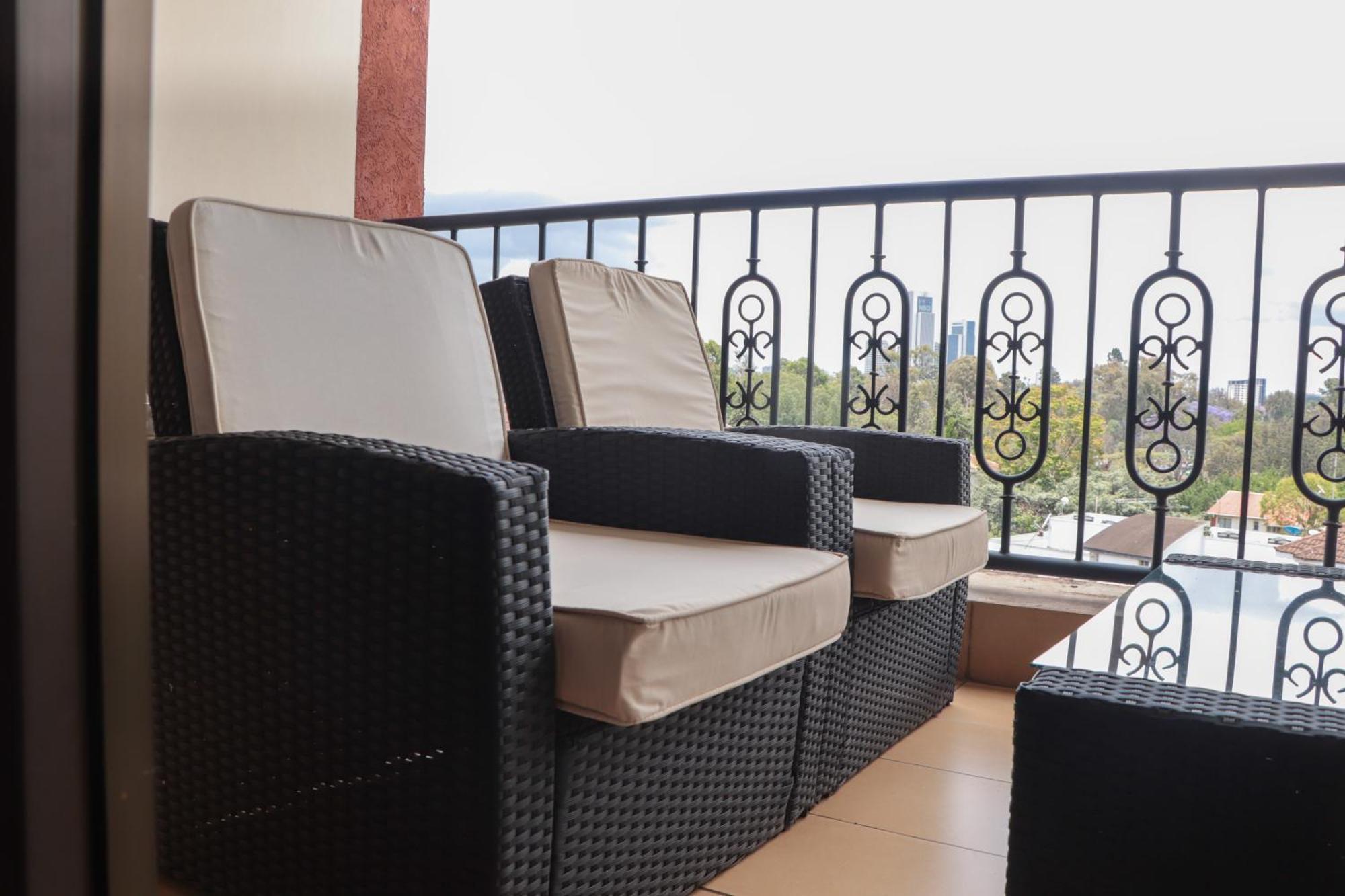 Gemsuites Serviced Apartments State House Nairobi Exteriör bild