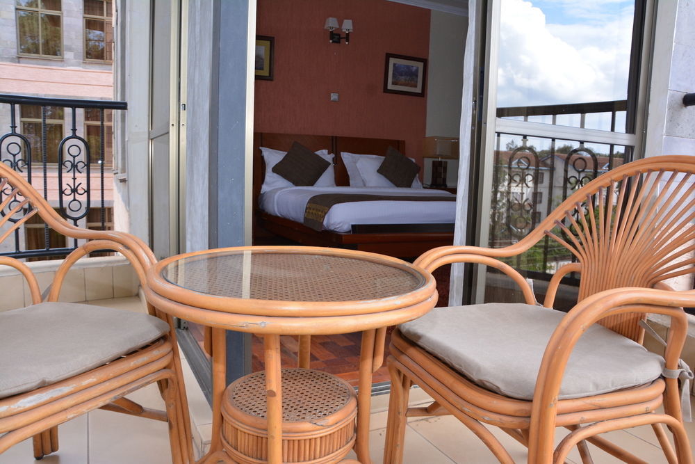 Gemsuites Serviced Apartments State House Nairobi Exteriör bild